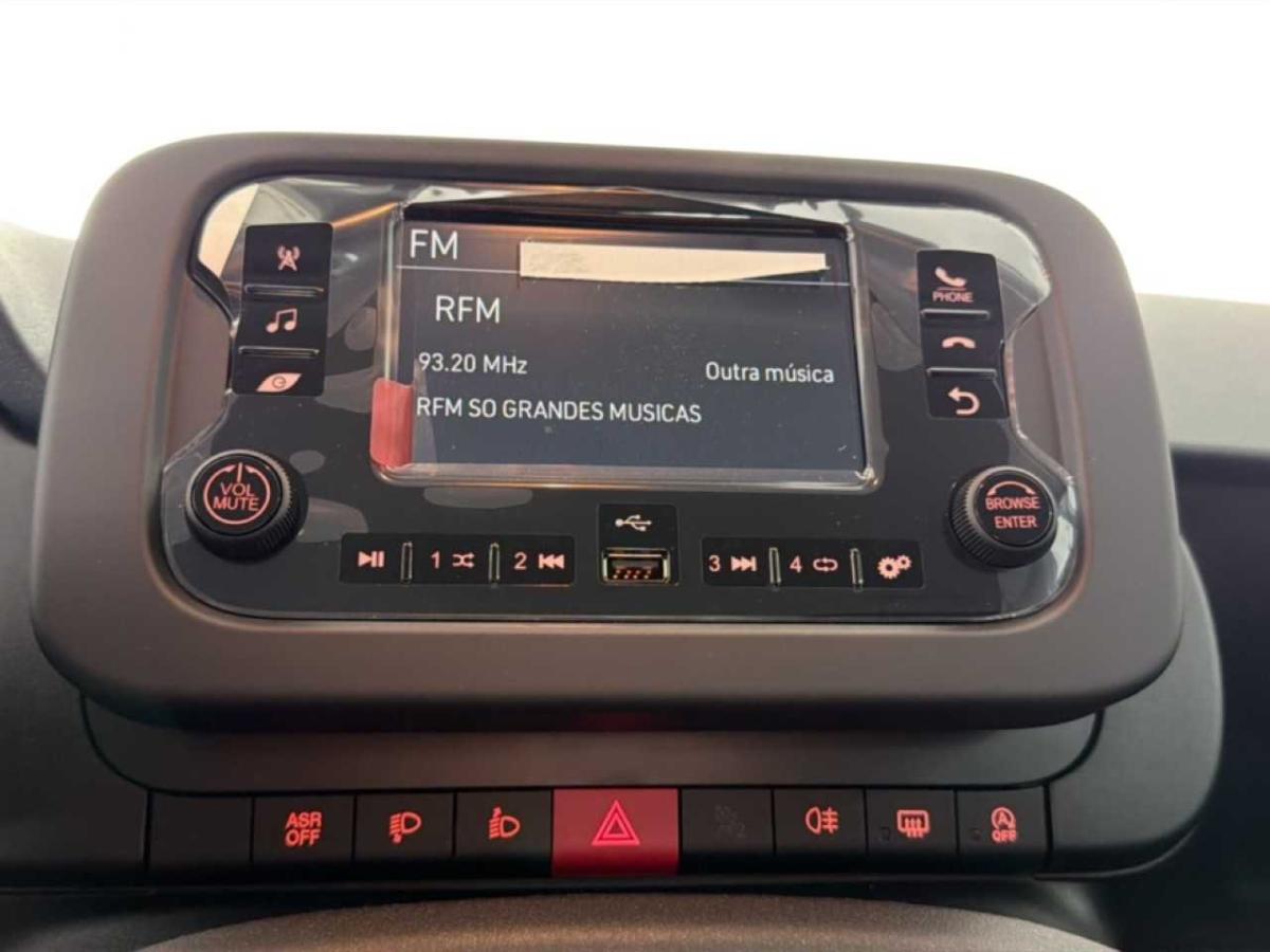 fiat-panda-2026-hibrido-a-gasolina-999cc