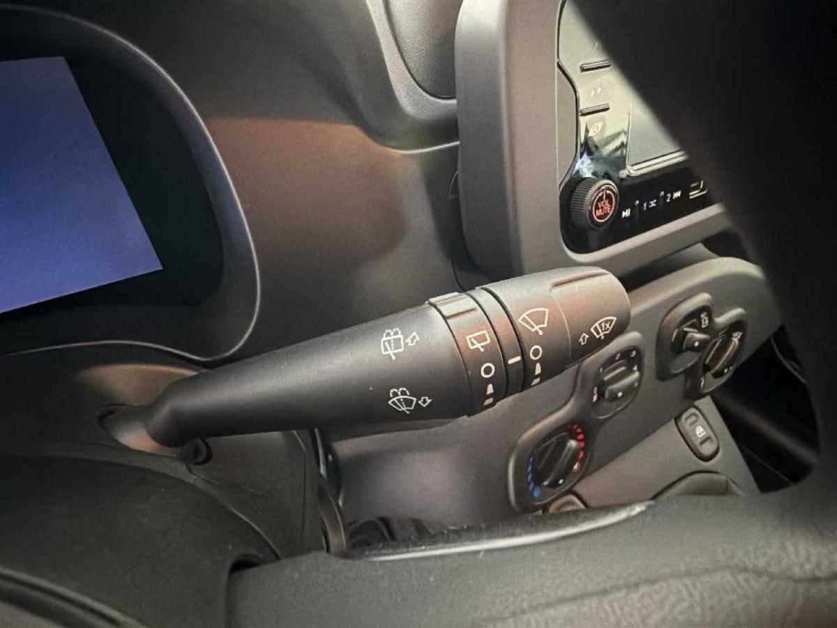 fiat-panda-2026-hibrido-a-gasolina-999cc