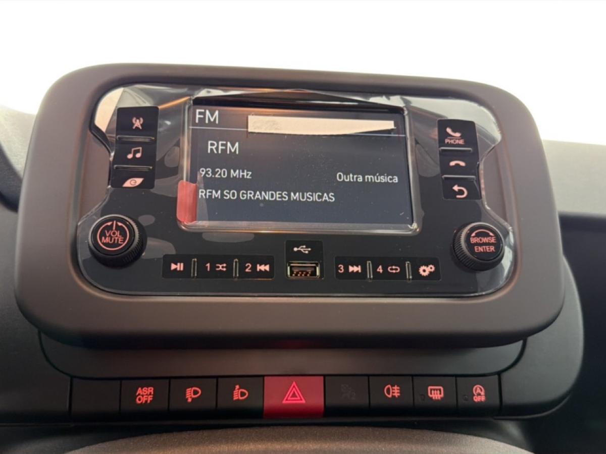 fiat-panda-2026-hibrido-a-gasolina-999cc