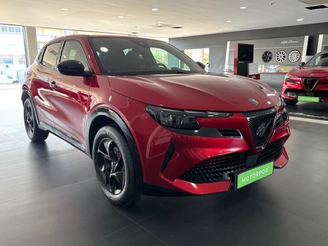 alfa-romeo-junior-2025-hibrido-a-gasolina-1199cc