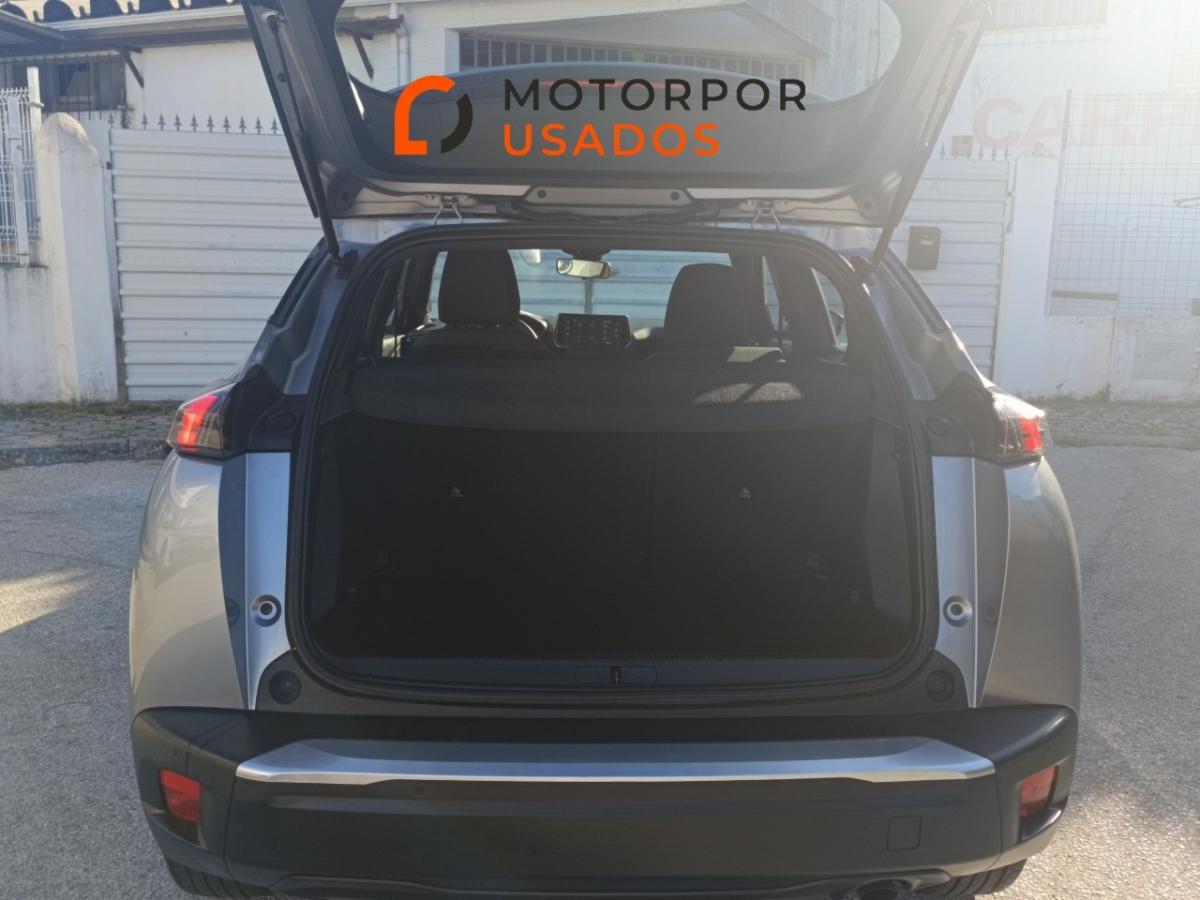 peugeot-2008-2023-gasolina-1199cc