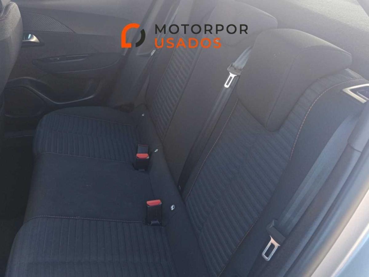 peugeot-2008-2023-gasolina-1199cc