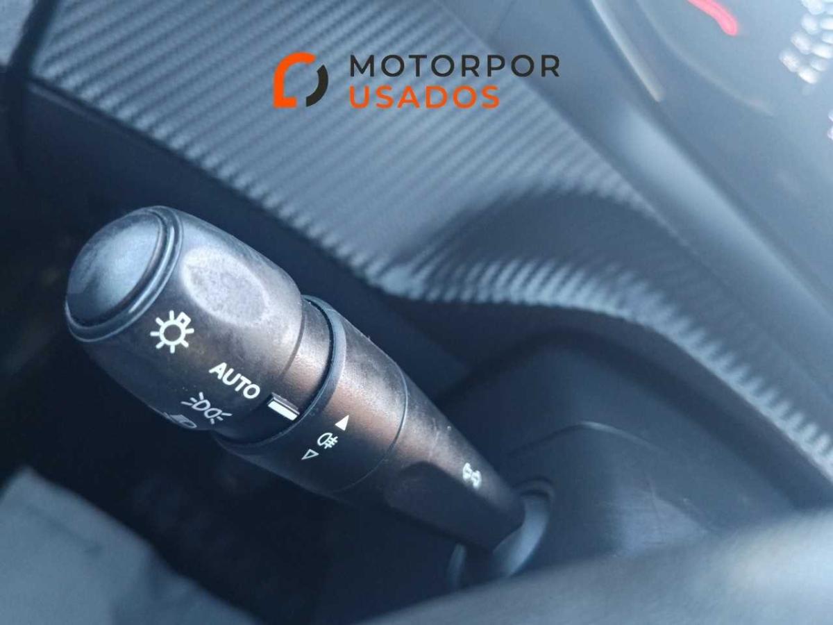 peugeot-2008-2023-gasolina-1199cc