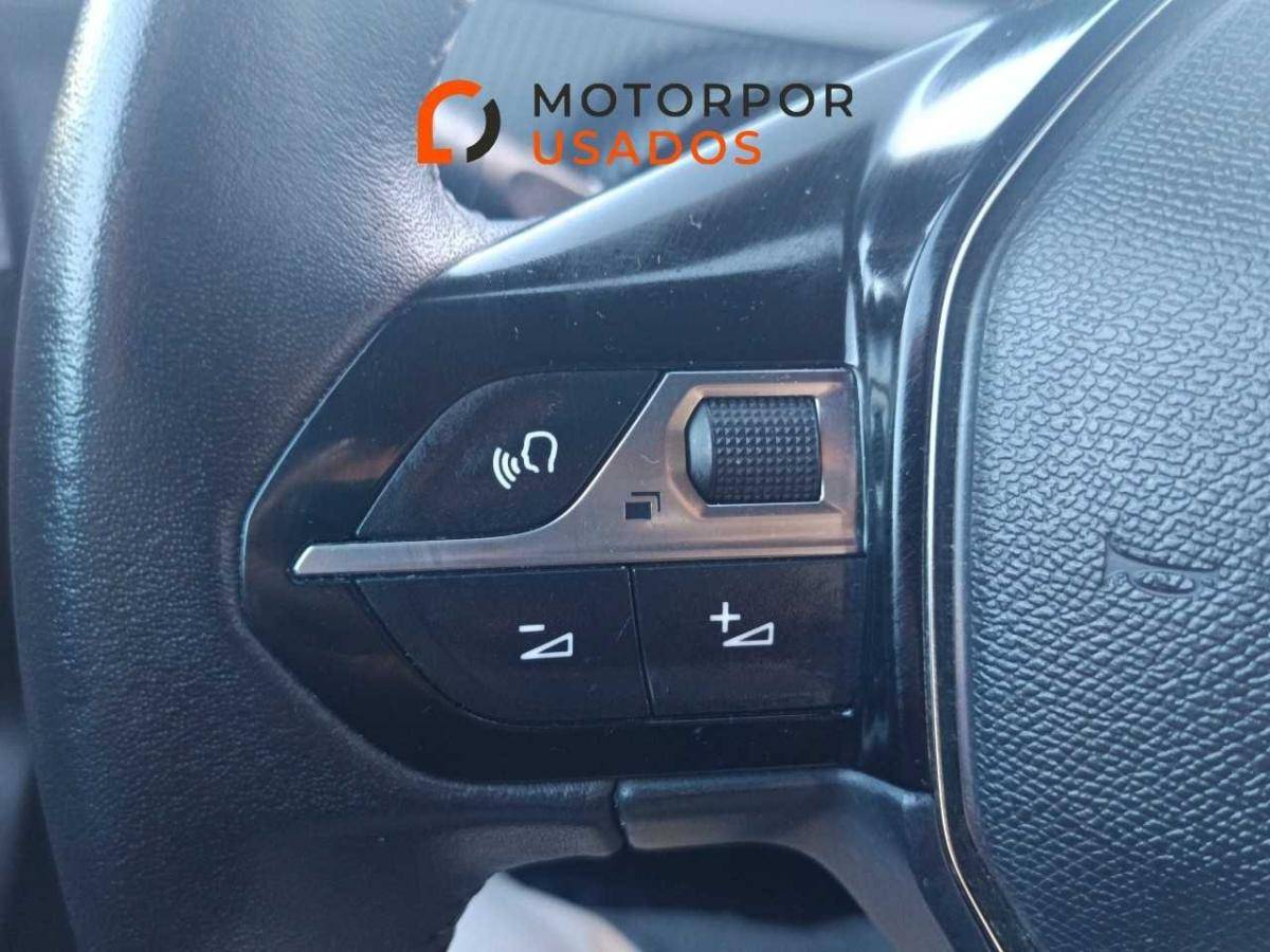 peugeot-2008-2023-gasolina-1199cc