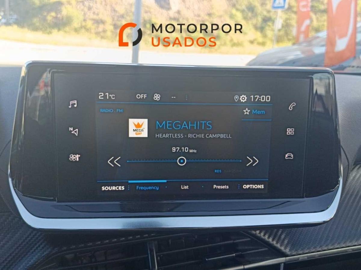 peugeot-2008-2023-gasolina-1199cc
