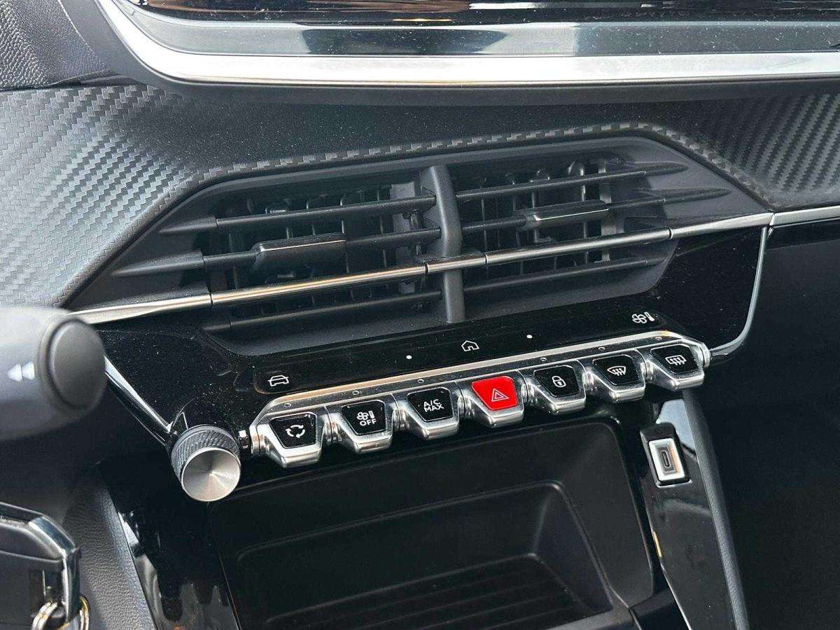 peugeot-208-2025-gasolina-1199cc