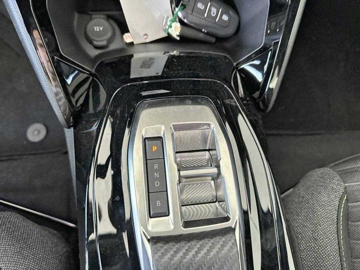 peugeot-2008-2025-eletrico-0cc