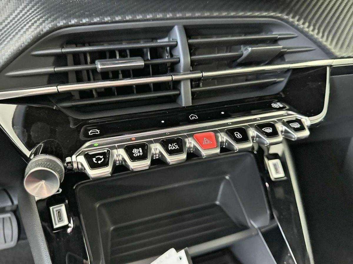 peugeot-2008-2025-eletrico-0cc