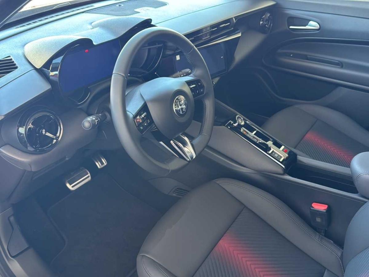 alfa-romeo-junior-2025-eletrico-0cc