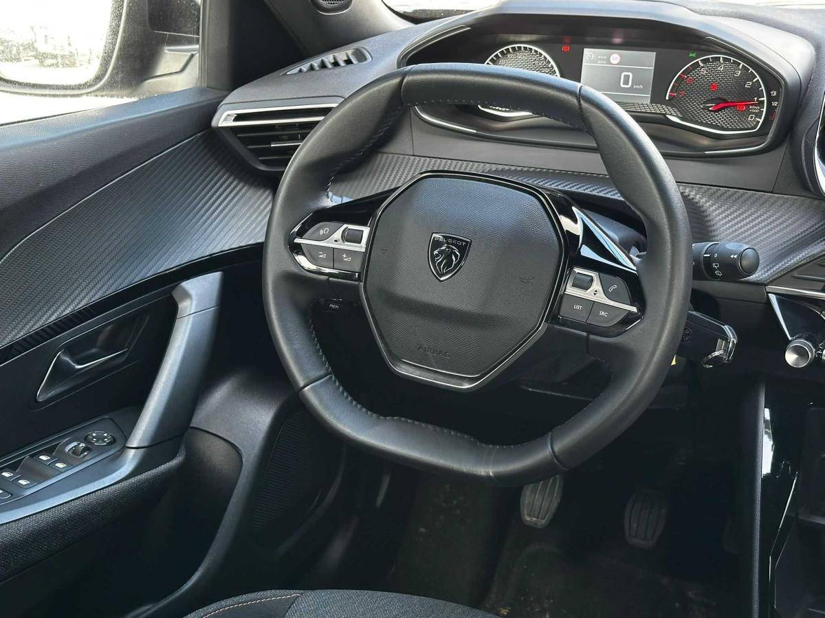 peugeot-2008-2025-gasolina-1199cc