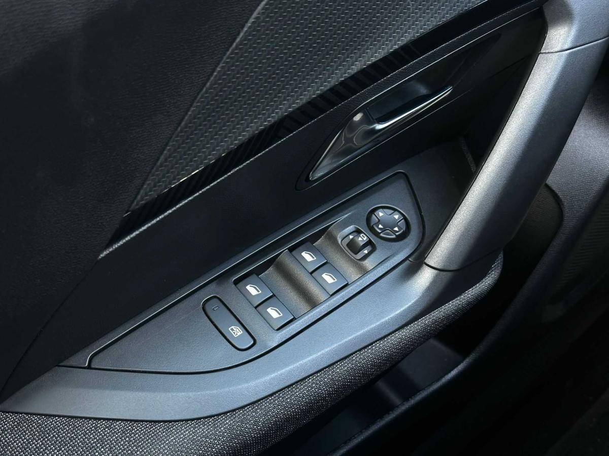 peugeot-2008-2025-gasolina-1199cc