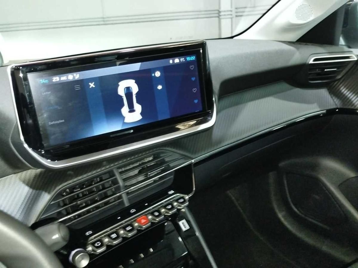 peugeot-208-2025-hibrido-a-gasolina-1199cc