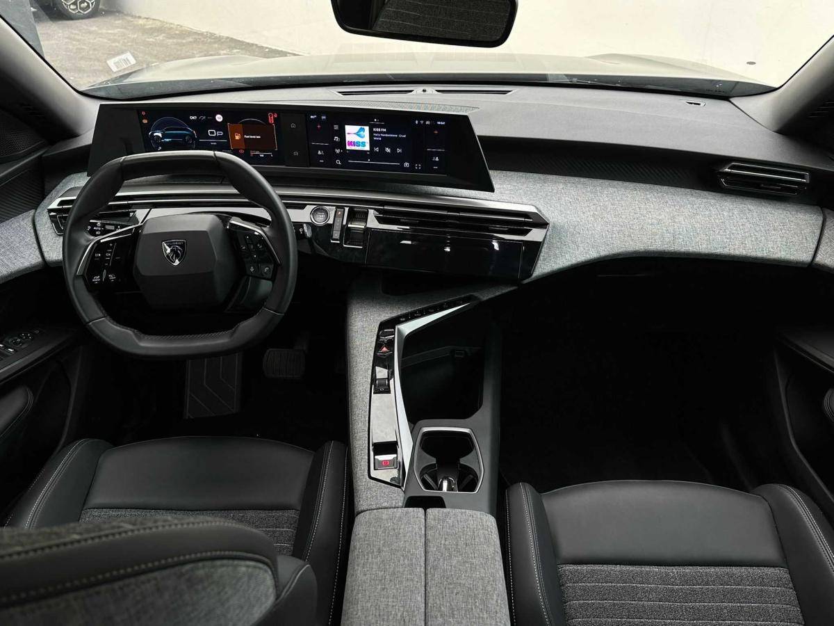 peugeot-5008-2025-hibrido-a-gasolina-1199cc
