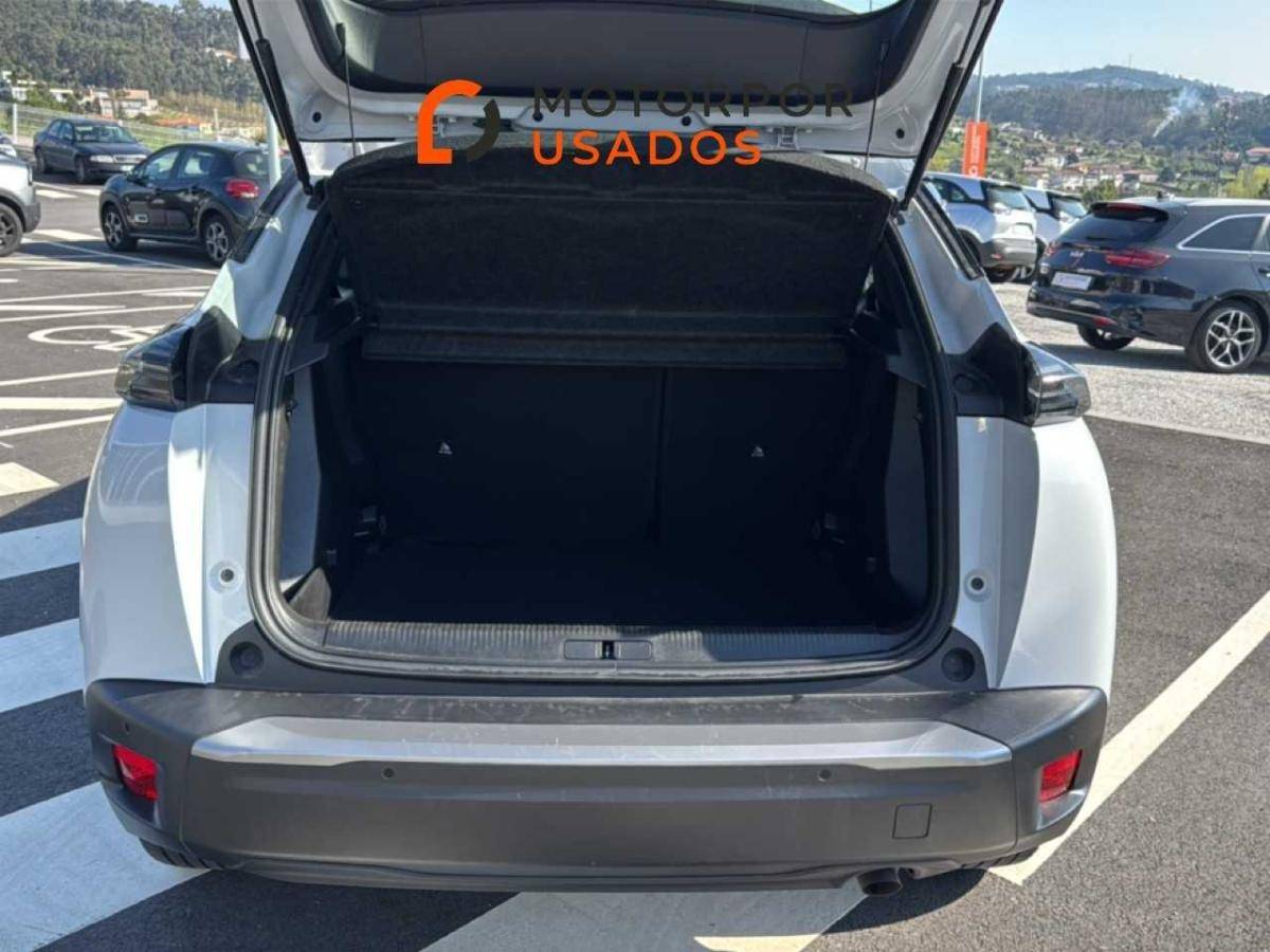 peugeot-2008-2024-gasolina-1199cc