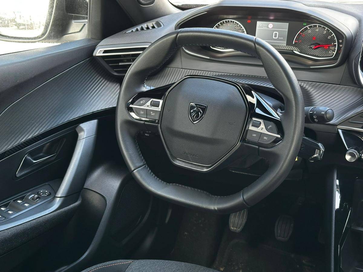 peugeot-2008-2025-gasolina-1199cc