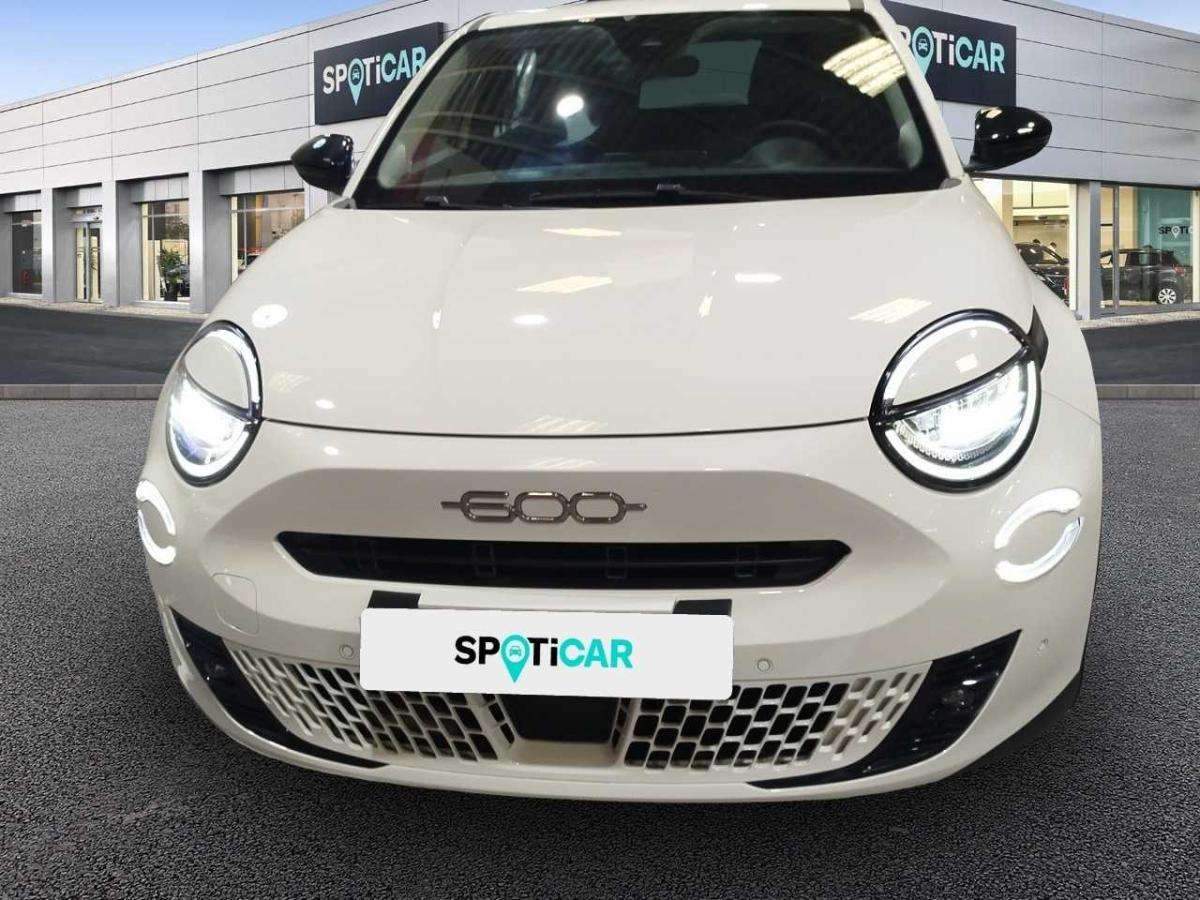 fiat-600-2025-hibrido-a-gasolina-1199cc