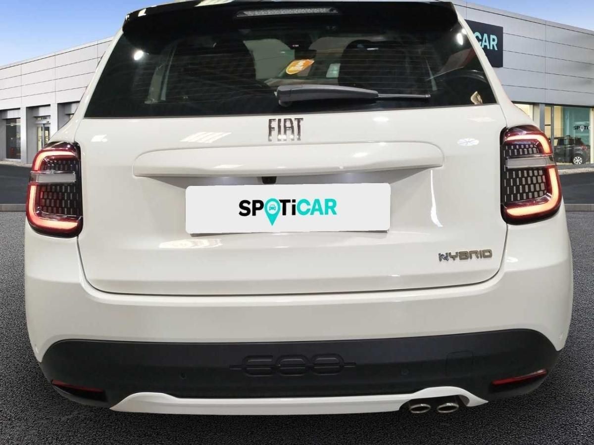 fiat-600-2025-hibrido-a-gasolina-1199cc