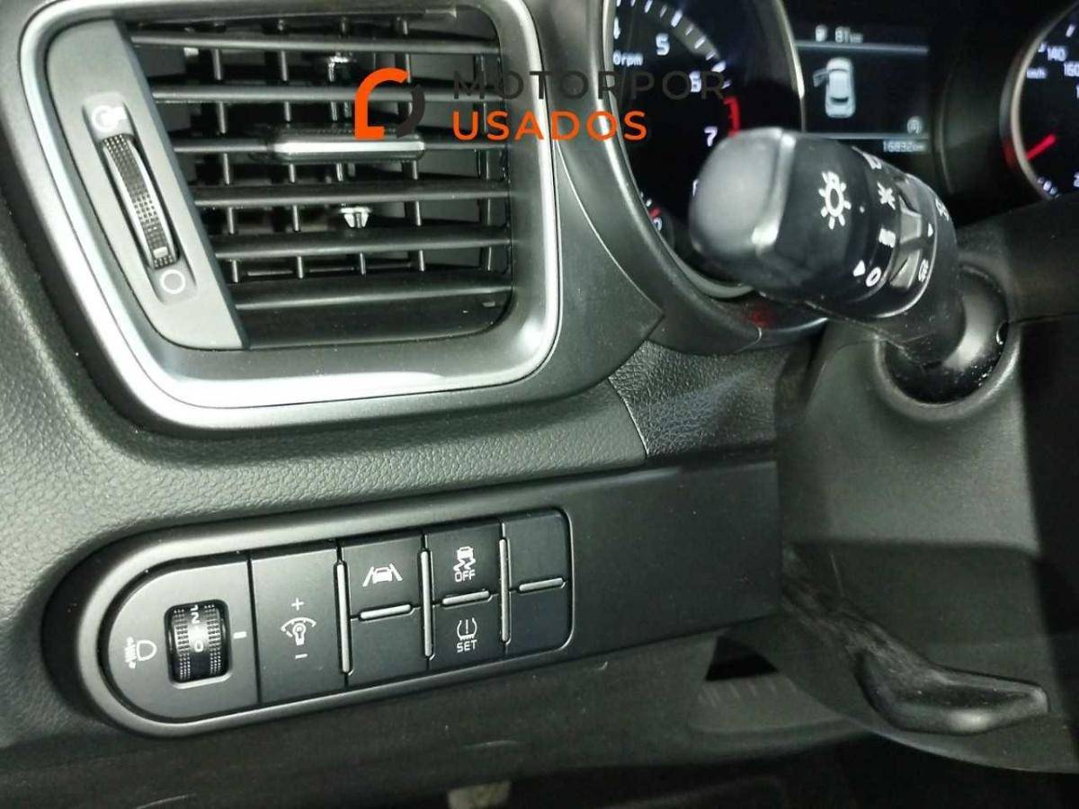 kia-xceed-2025-gasolina-998cc