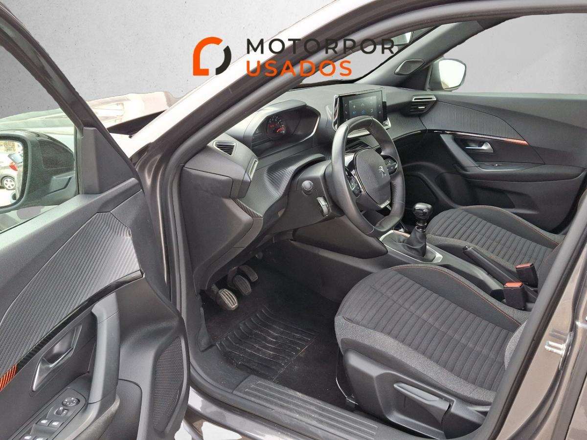 peugeot-2008-2023-gasolina-1199cc