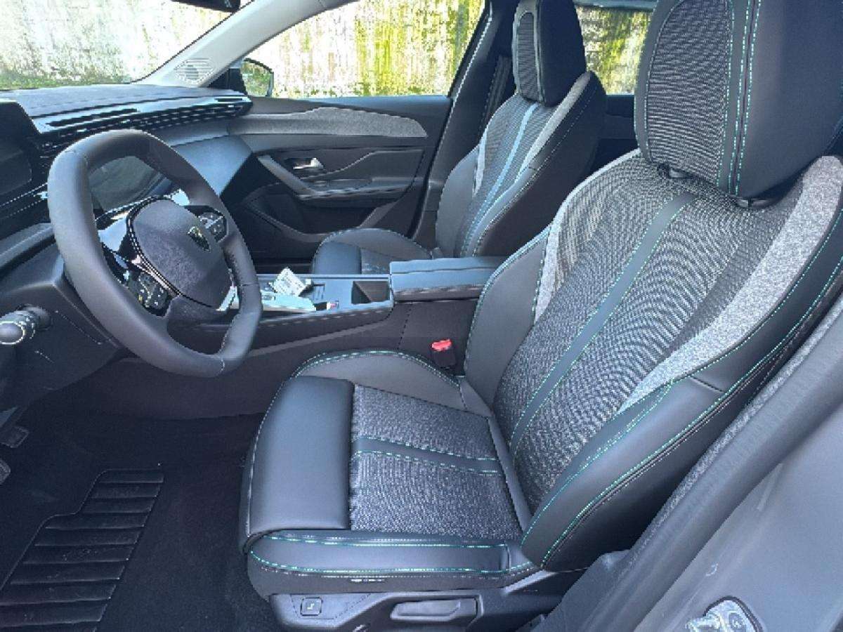 peugeot-408-2025-gasolina-1199cc