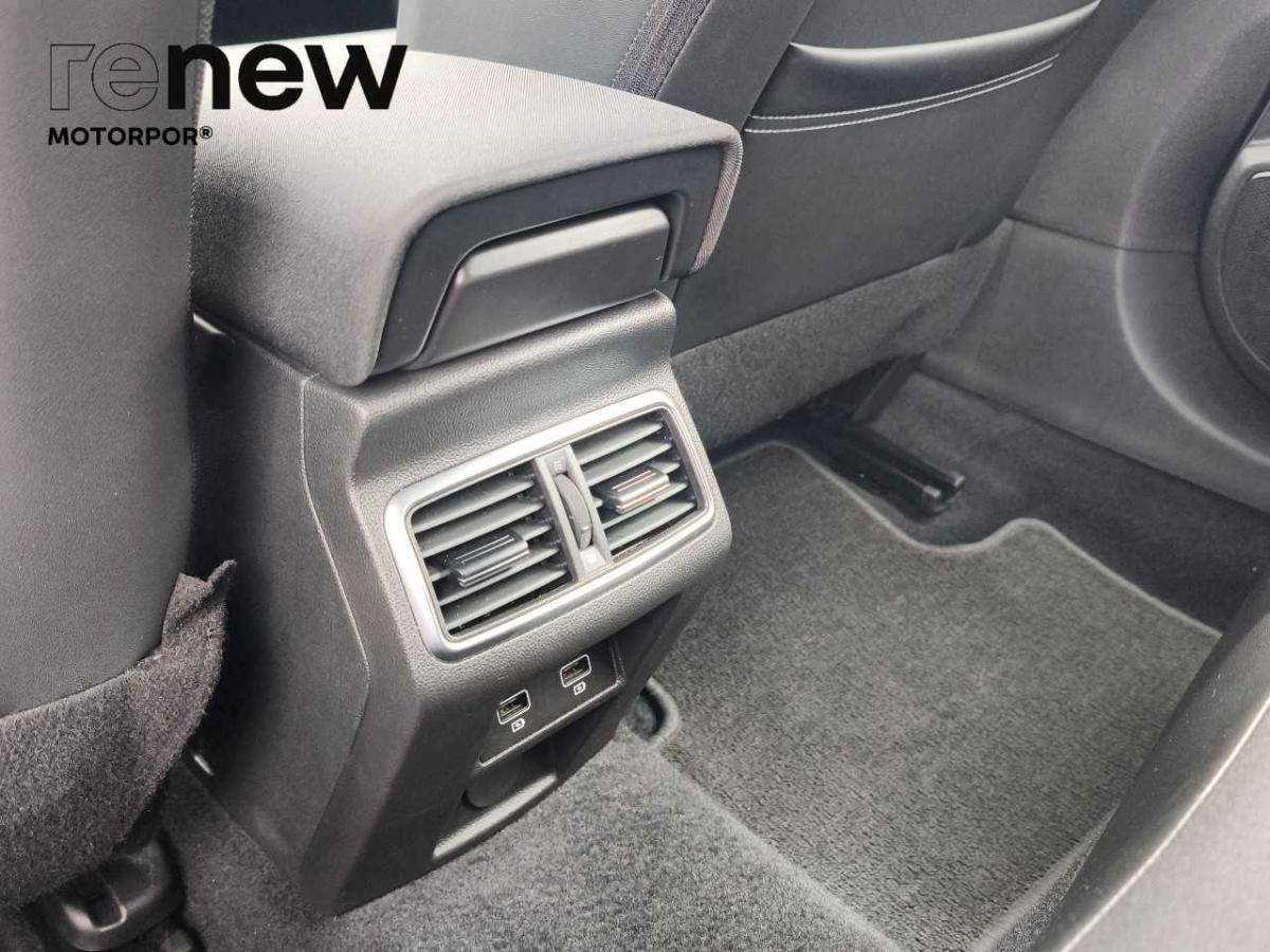 renault-megane-sport-tourer-2024-diesel-1461cc