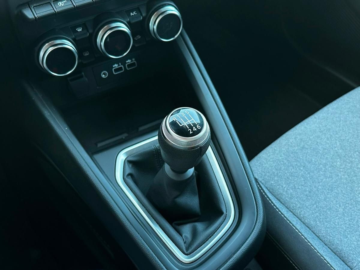 mitsubishi-colt-2025-gasolina-999cc