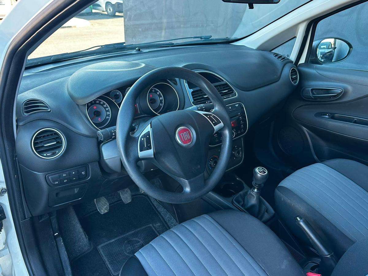 fiat-punto-2018-gasolina-1242cc