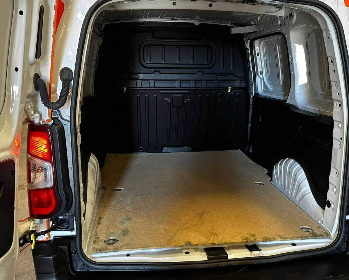 citroen-berlingo-2023-diesel-1499cc