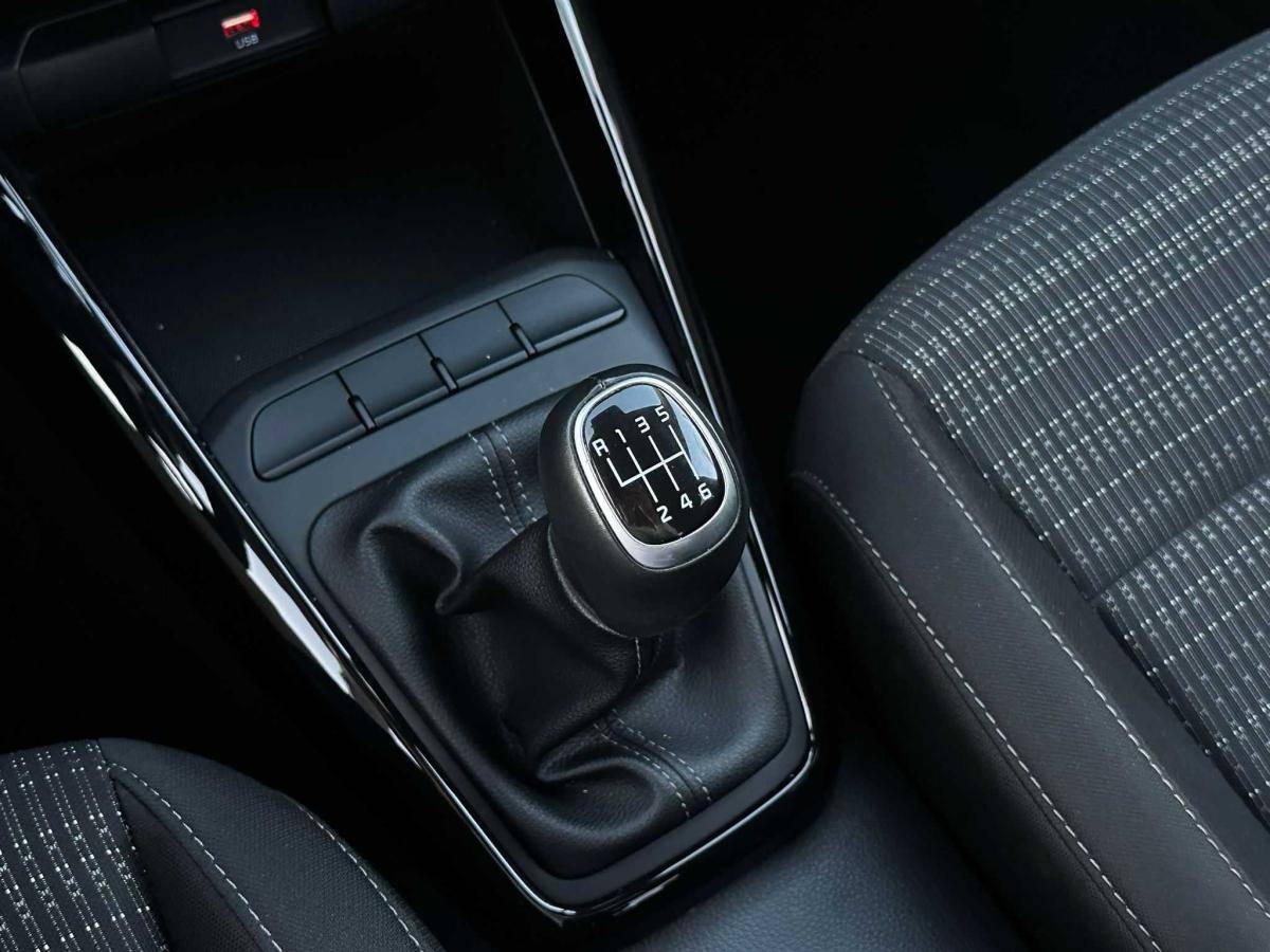 kia-stonic-2025-gasolina-998cc