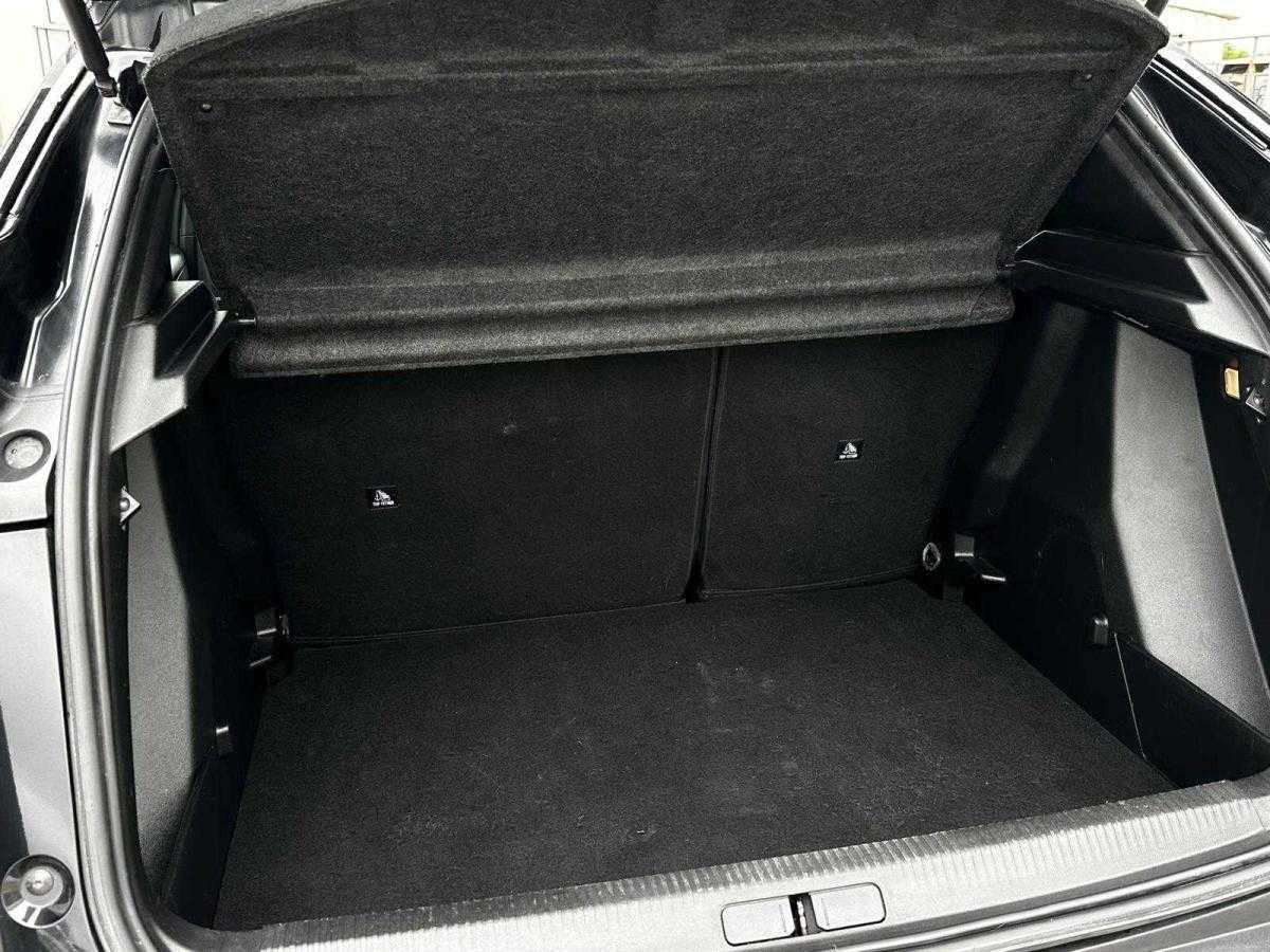 peugeot-2008-2023-gasolina-1199cc