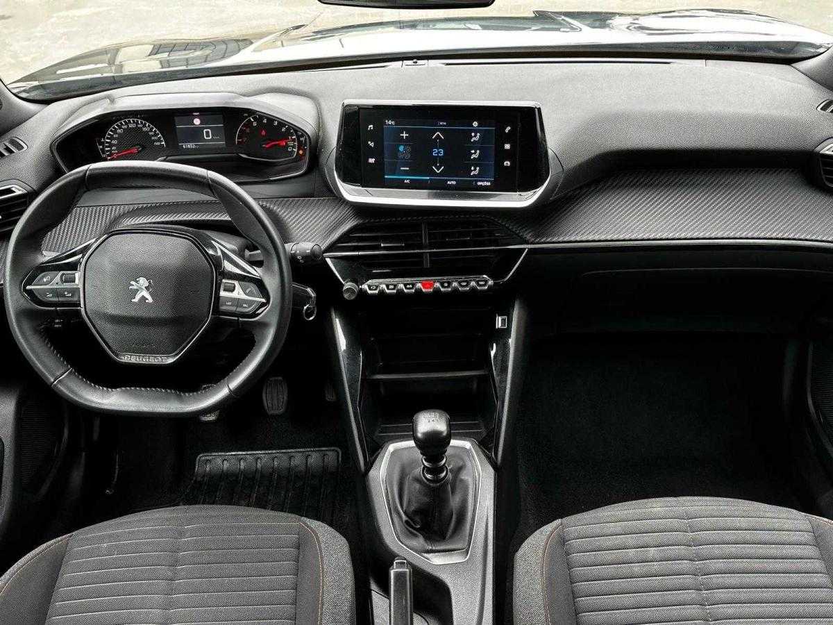 peugeot-2008-2023-gasolina-1199cc