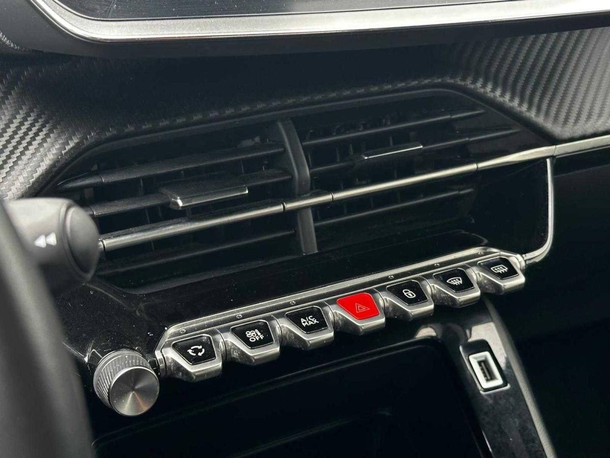 peugeot-2008-2023-gasolina-1199cc