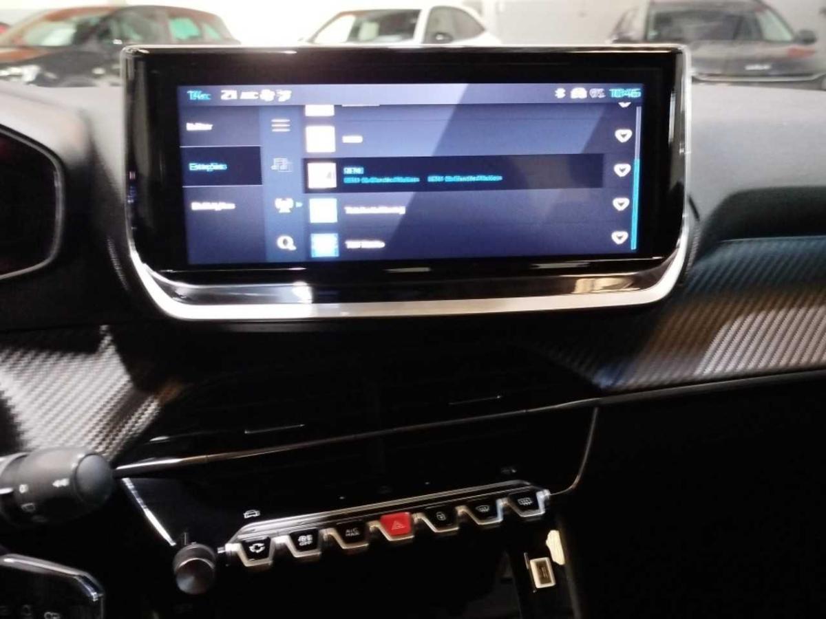 peugeot-208-2025-hibrido-a-gasolina-1199cc