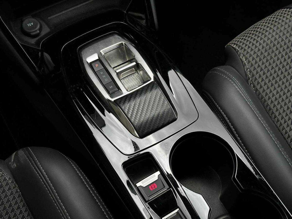 peugeot-208-2023-gasolina-1199cc