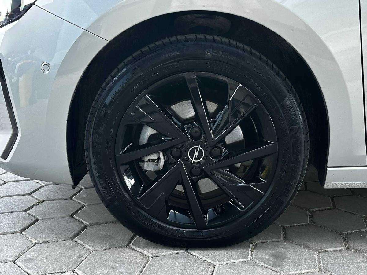 opel-corsa-2025-hibrido-a-gasolina-1199cc