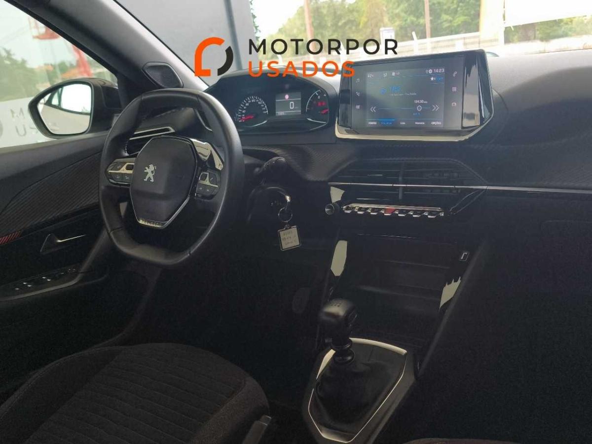 peugeot-2008-2023-gasolina-1199cc