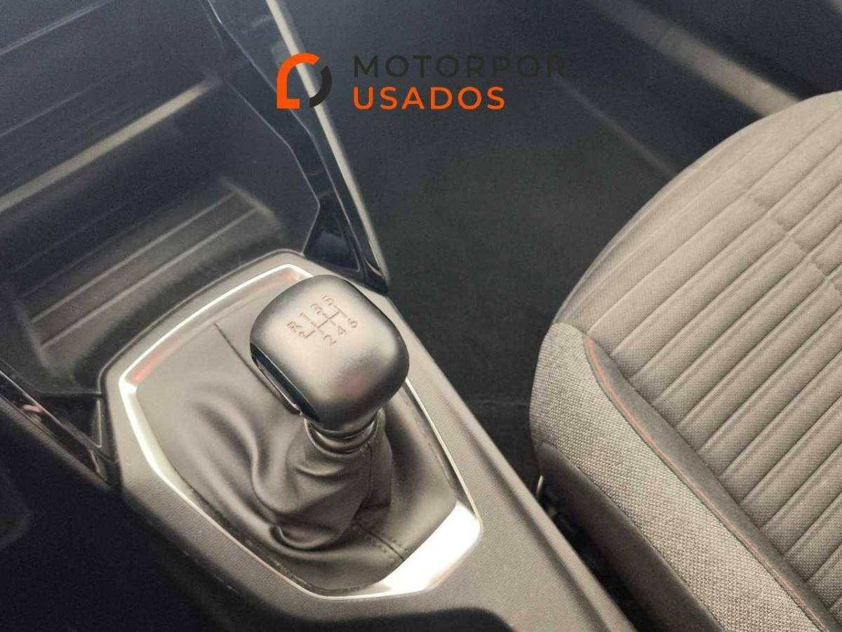 peugeot-2008-2023-gasolina-1199cc
