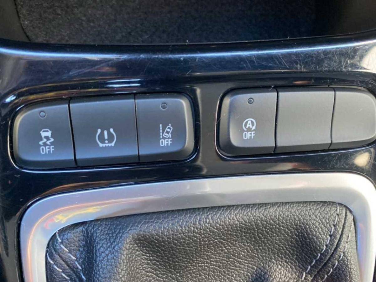 opel-crossland-2023-gasolina-1199cc