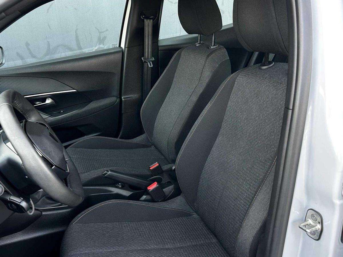peugeot-2008-2024-gasolina-1199cc