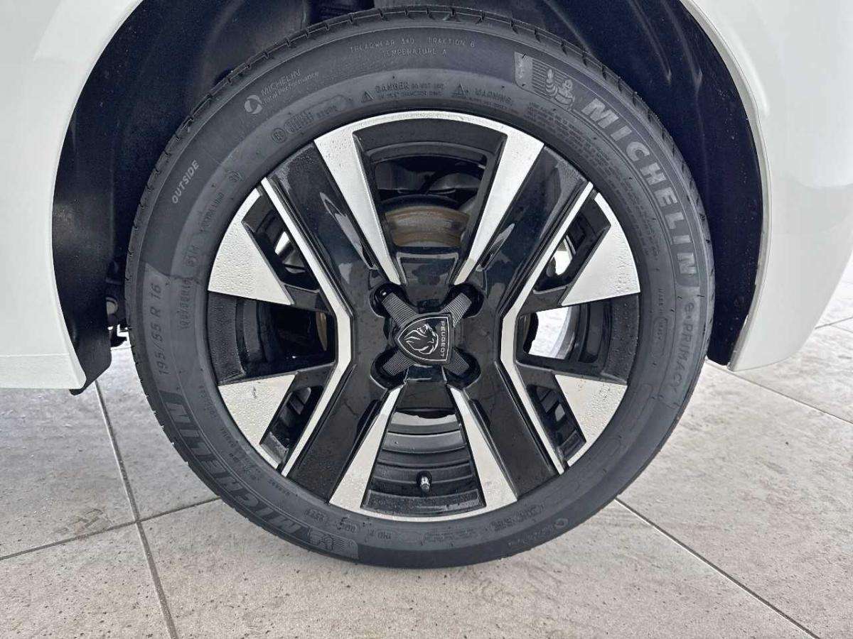 peugeot-208-2026-gasolina-1199cc