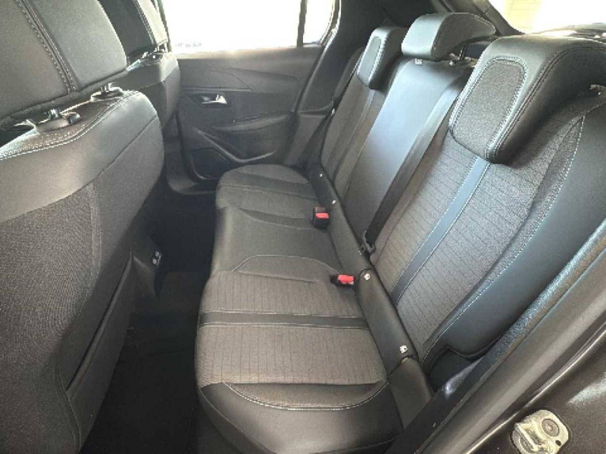 peugeot-208-2023-gasolina-1199cc