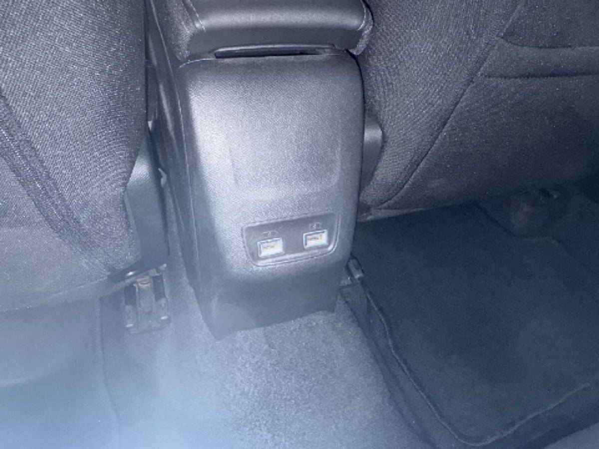 peugeot-208-2023-gasolina-1199cc