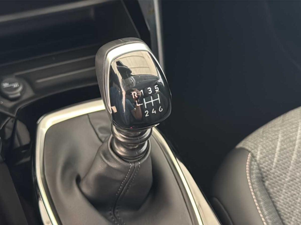 peugeot-208-2026-gasolina-1199cc