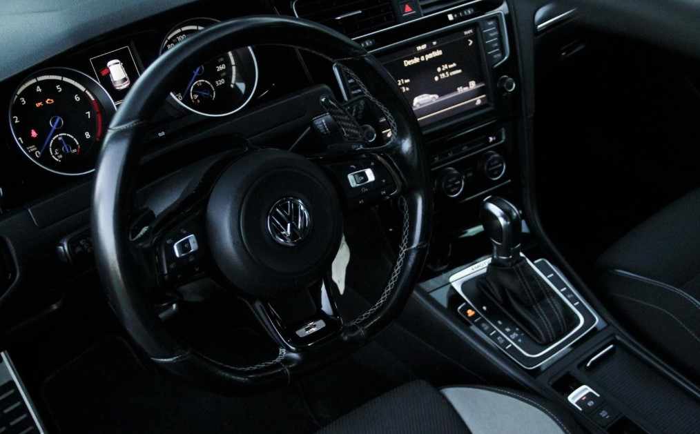 volkswagen-golf-r-2-0-4motion-2014-gasolina-1984cc