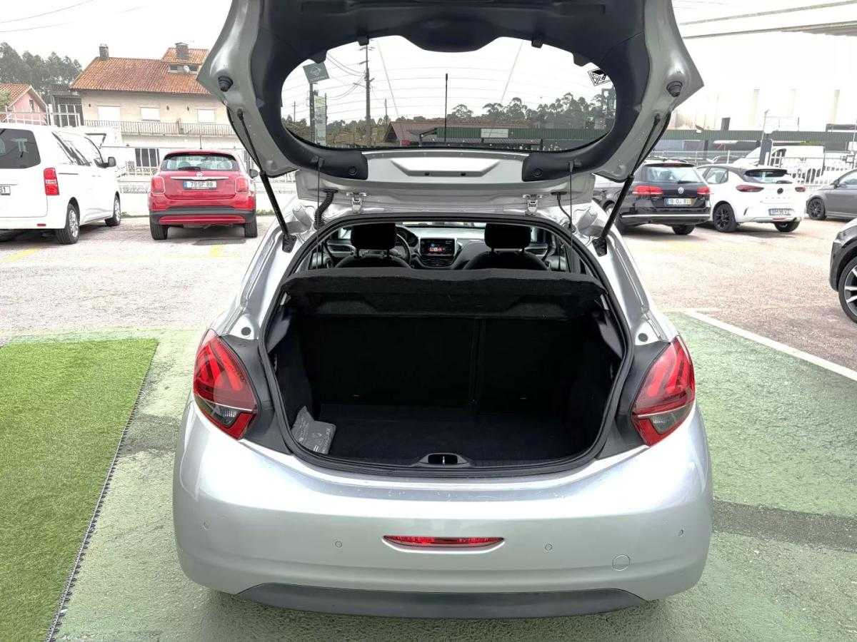peugeot-208-2018-gasolina-1199cc