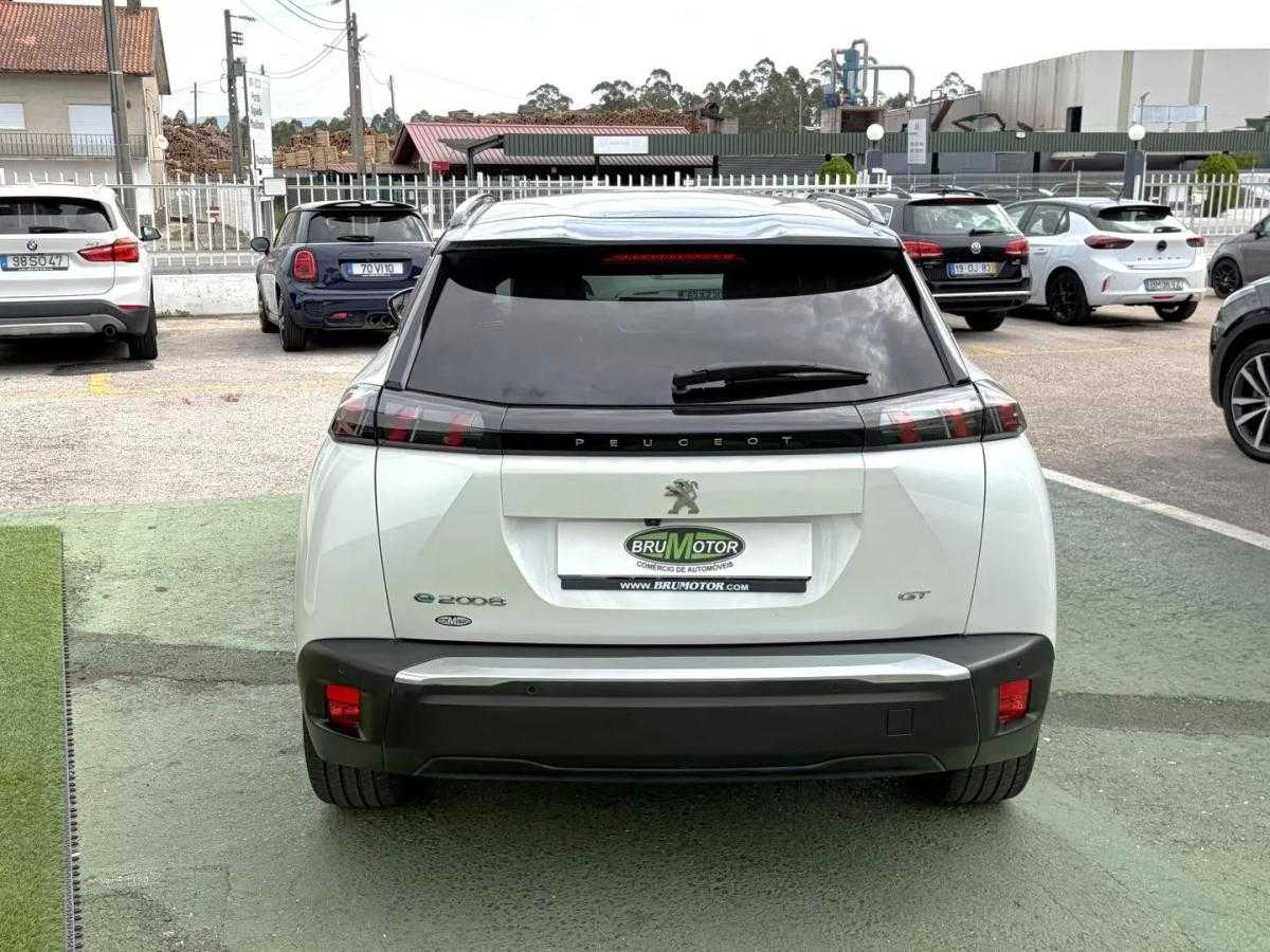 peugeot-e-2008-2023-eletrico-0cc