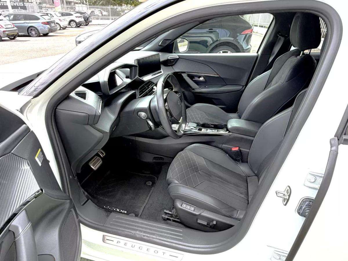 peugeot-e-2008-2023-eletrico-0cc
