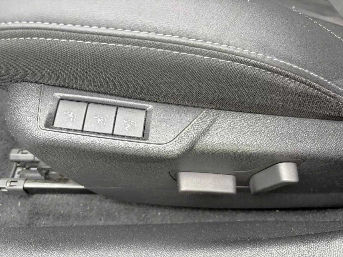 peugeot-e-2008-2023-eletrico-0cc
