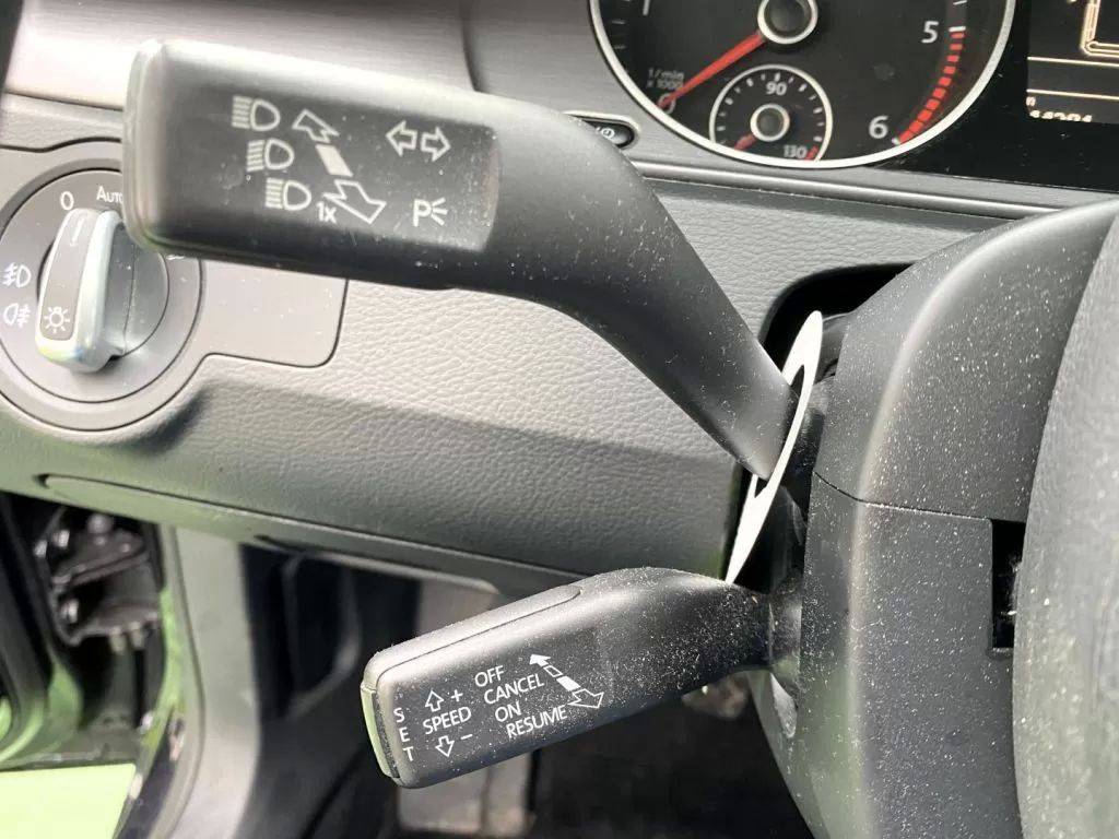volkswagen-passat-variant-2014-diesel-1598cc