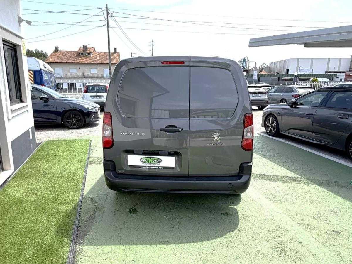 peugeot-partner-2023-diesel-1499cc